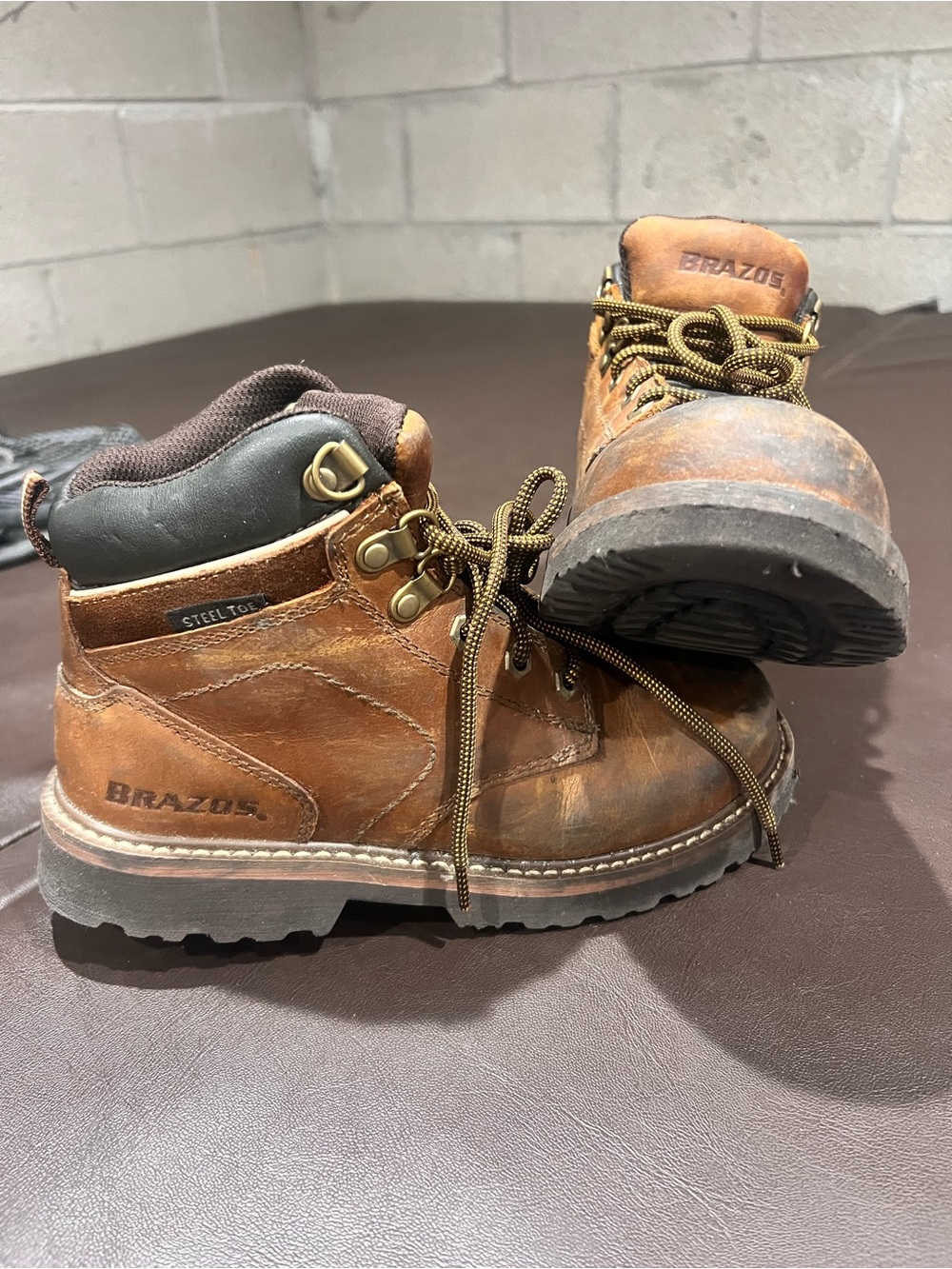 Brazos MemorySole Women’s Leather Steel Toe EH Work Boots Brown 6B Narrow